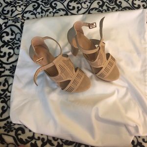 NWOT beige platform shoes